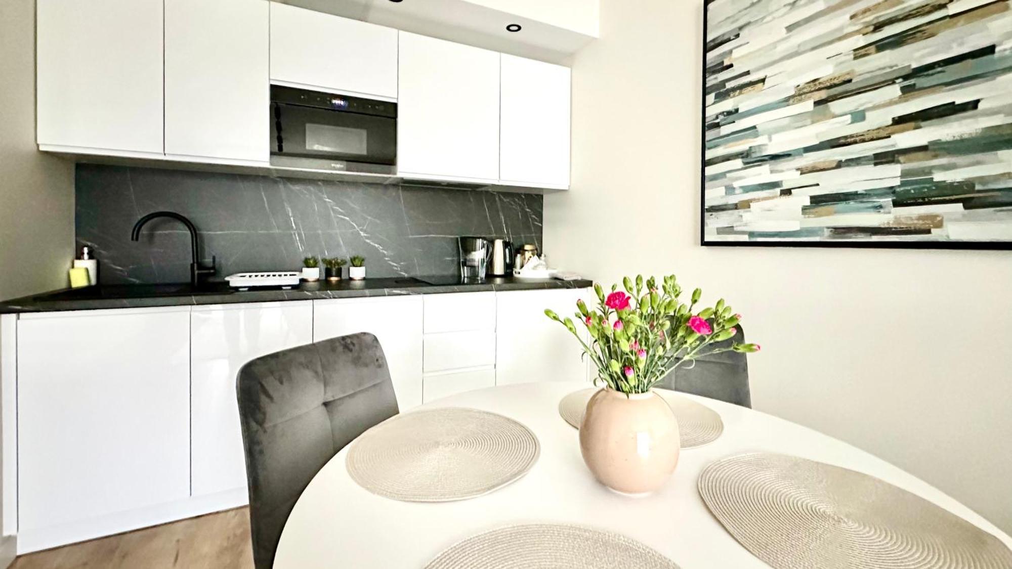 Apartament Elegant 2 แชมิตช์ ภายนอก รูปภาพ