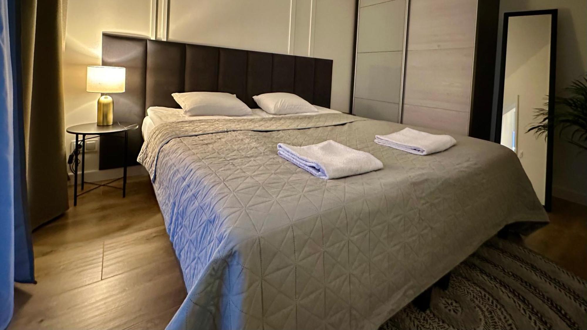 Apartament Elegant 2 แชมิตช์ ภายนอก รูปภาพ